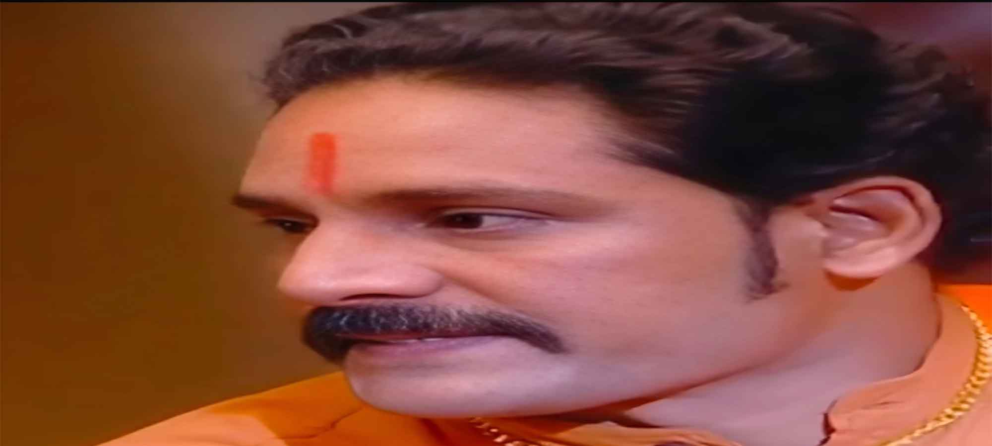 थ्री सीयर में रिलीज हुई फिल्म लव इज फॉरएवर में शिव मिश्रा की धमाकेदार एंट्री