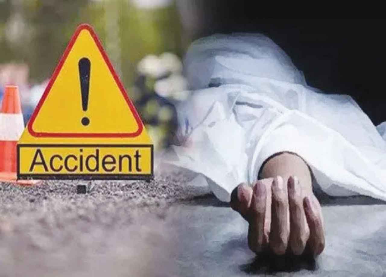 देवरिया में दर्दनाक हादसा — सड़क पर पड़ा रहा युवक का शव, उस पर से गुजरती रहीं गाड़ियां